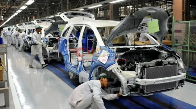 indutri-otomotif-mobil